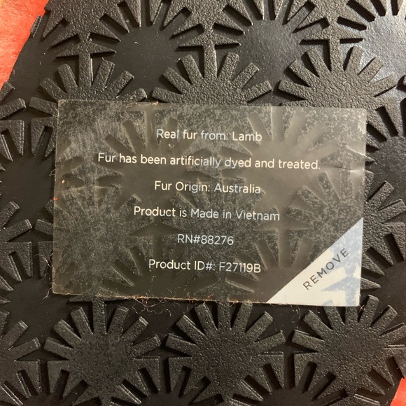 UGG Women's Fuzz Yeah Slippers - Picture 3 of 11